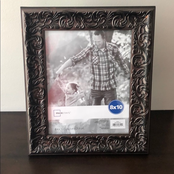 Set of Two Bronze Photo Frames - Picture 3 of 5